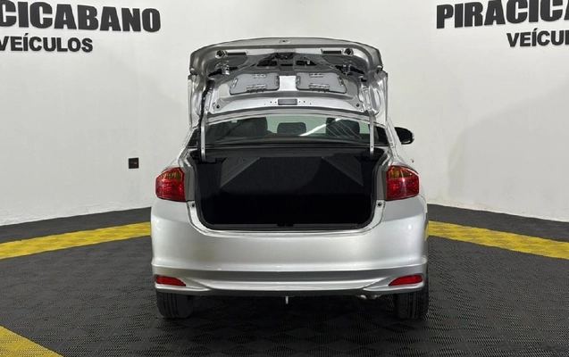 imagem-https://www.socarrao.com.br/sc-vehicle-images-prod/3968166/1789829693605-3c490719-f250-9f11-7fe1-0fe8ceba90d8-whatsappimage2026-09-01at1631202jpeg.jpg
