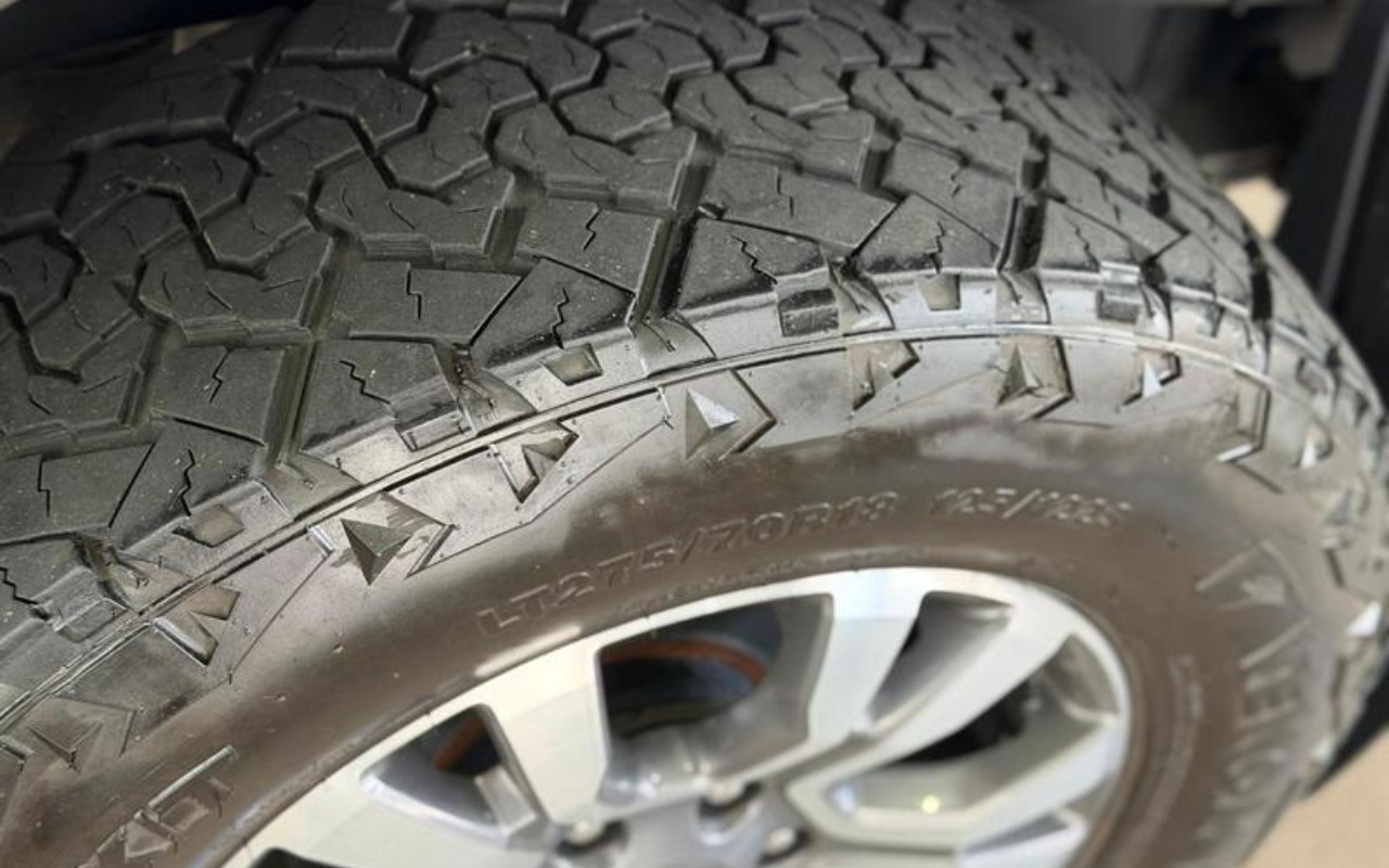 imagem-https://www.socarrao.com.br/sc-vehicle-images-prod/3968179/1789829782070-ODE3NTk5OV8xOF9CXzY5ZGRmYjMyZTUuanBlZw.jpeg