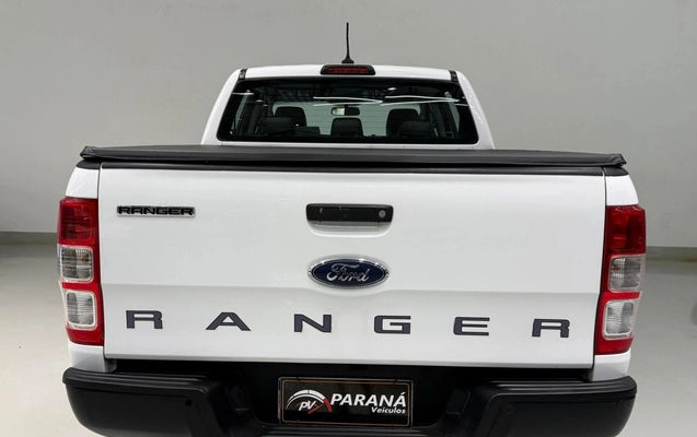 imagem-https://www.socarrao.com.br/sc-vehicle-images-prod/3968192/1789829894638-5.jpg