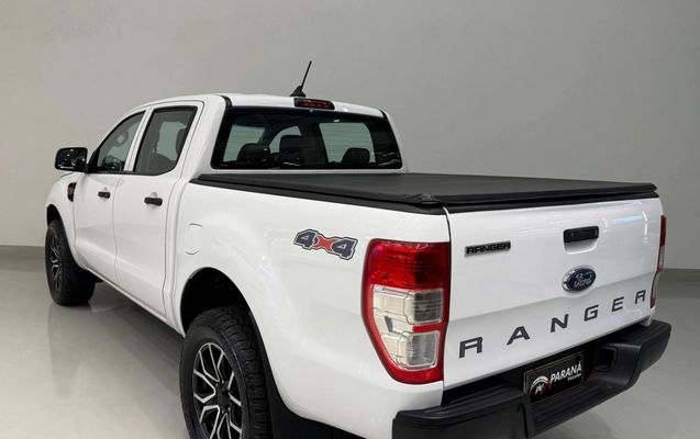 imagem-https://www.socarrao.com.br/sc-vehicle-images-prod/3968192/1789829894639-6.jpg