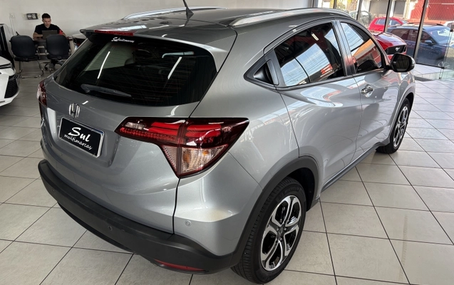 imagem-https://www.socarrao.com.br/sc-vehicle-images-prod/3968232/1789830345982-9oUlS31LbsbQh4Ik2Z2SsLWyYi1GmN0f.jpg