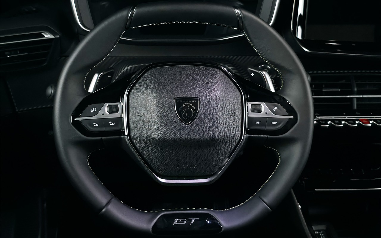 imagem-https://www.socarrao.com.br/sc-vehicle-images-prod/3968286/1789830928475-MDExLmpwZw.jpg