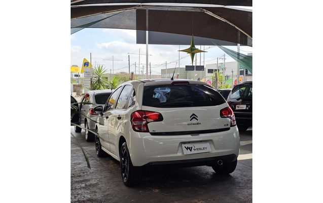 imagem-https://www.socarrao.com.br/sc-vehicle-images-prod/3968316/1789831397087-1_121045.jpg