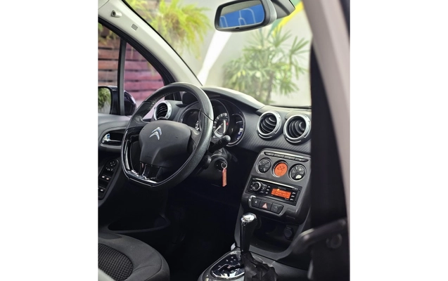 imagem-https://www.socarrao.com.br/sc-vehicle-images-prod/3968316/1789831397093-1_121049.jpg