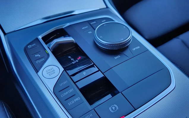 imagem-https://www.socarrao.com.br/sc-vehicle-images-prod/3968323/1789831487589-cbce25b4-52f2-44c7-bce4-08fb423c8964.jpg