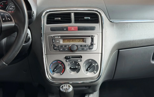 imagem-https://www.socarrao.com.br/sc-vehicle-images-prod/3968448/1789831725916-003_3d737c90a13cee5bf9e725f344fad3ec.jpg