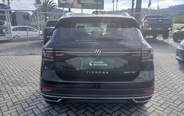 imagem-https://www.socarrao.com.br/sc-vehicle-images-prod/3968452/1789831826220-1_041308.jpg