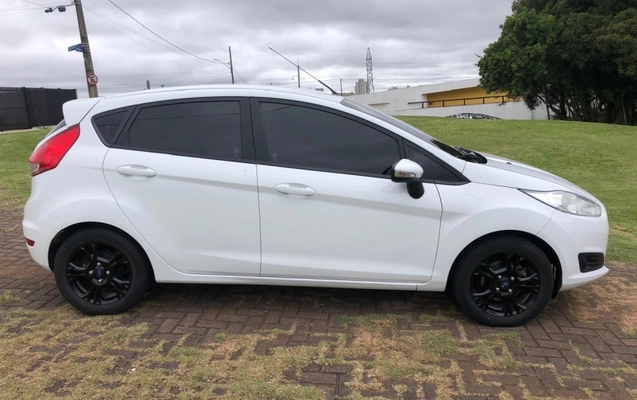 imagem-https://www.socarrao.com.br/sc-vehicle-images-prod/3968484/1790003347989-ZecalS3cfmVQi4yjs9L7LYF0bheENXf4.jpg