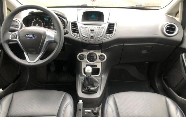 imagem-https://www.socarrao.com.br/sc-vehicle-images-prod/3968484/1790003348009-lkZikjTZ6T9j4Bop7HvMjWWhtITmno9y.jpg
