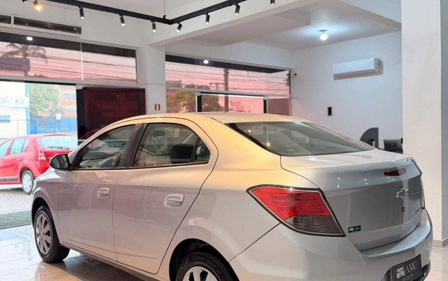 imagem-https://www.socarrao.com.br/sc-vehicle-images-prod/3968551/1789833015544-3b1465a18b0146918a4fd79aa2527f88_1789832862250.jpg