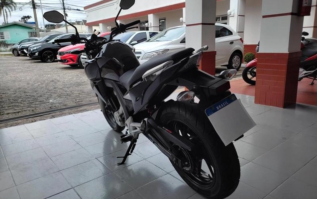 imagem-https://www.socarrao.com.br/sc-vehicle-images-prod/3968552/1790444419437-8494016_14_B_881ff7170f.jpeg