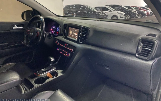 imagem-https://www.socarrao.com.br/sc-vehicle-images-prod/3968612/1789833727279-b4da157484f94181a5f42537c35fe73c_1789833674316.jpg