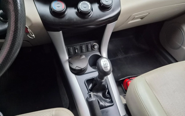 imagem-https://www.socarrao.com.br/sc-vehicle-images-prod/3968693/1789834669044-V2hhdHNBcHAgSW1hZ2UgMjAyNi0wOS0xOSBhdCAwOC41Ny4xOSAoNSkuanBlZw.jpeg
