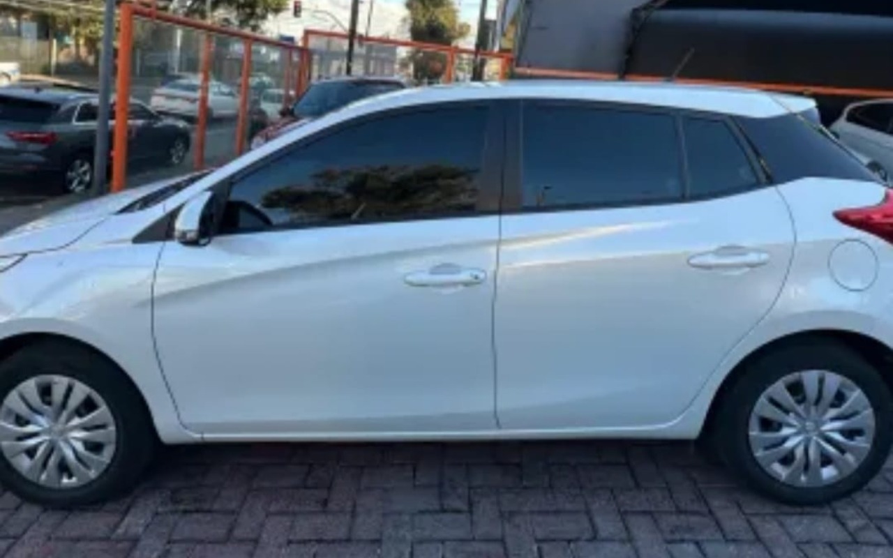 imagem-https://www.socarrao.com.br/sc-vehicle-images-prod/3968727/1789835206957-V2hhdHNBcHAgSW1hZ2UgMjAyNi0wOS0xOCBhdCAyMi4zNS4xOCAoMykuanBlZw.jpeg