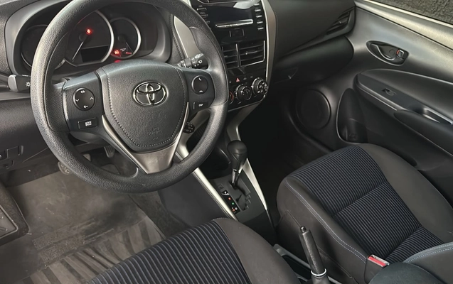 imagem-https://www.socarrao.com.br/sc-vehicle-images-prod/3968727/1789835207201-V2hhdHNBcHAgSW1hZ2UgMjAyNi0wOS0xOCBhdCAyMi4zNS4xOCAoNikuanBlZw.jpeg