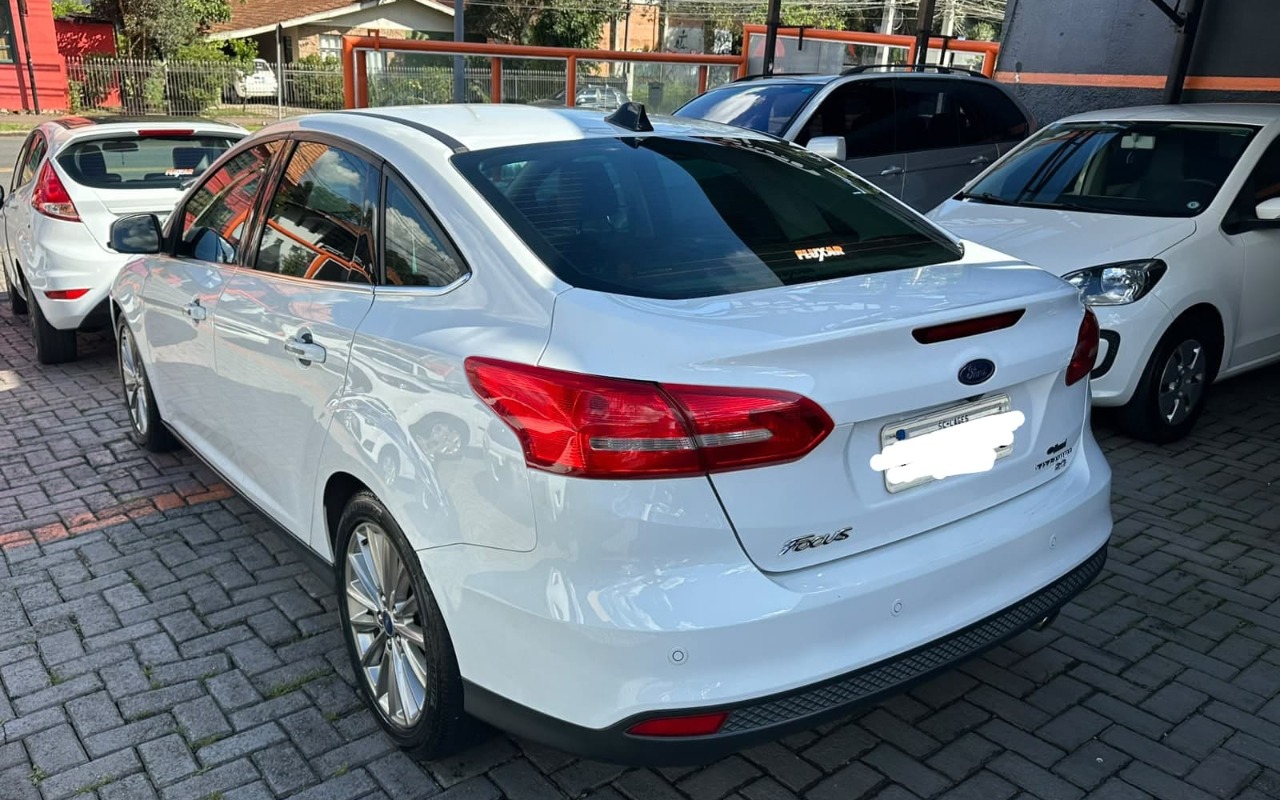 imagem-https://www.socarrao.com.br/sc-vehicle-images-prod/3968737/1789835406155-V2hhdHNBcHAgSW1hZ2UgMjAyNi0wOS0xOCBhdCAyMS41Mi4wMSAoMSkuanBlZw.jpeg