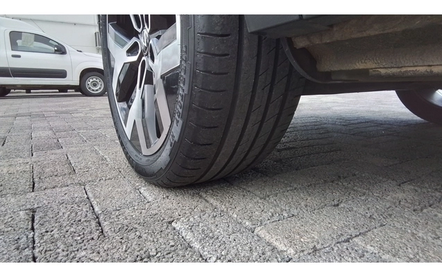 imagem-https://www.socarrao.com.br/sc-vehicle-images-prod/3968738/1789835415299-3_092124.jpg