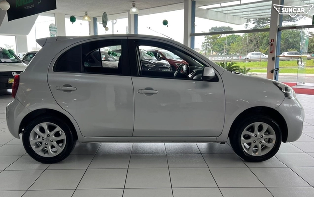 imagem-https://www.socarrao.com.br/sc-vehicle-images-prod/3968756/1789835643961-6_104944selo.jpg