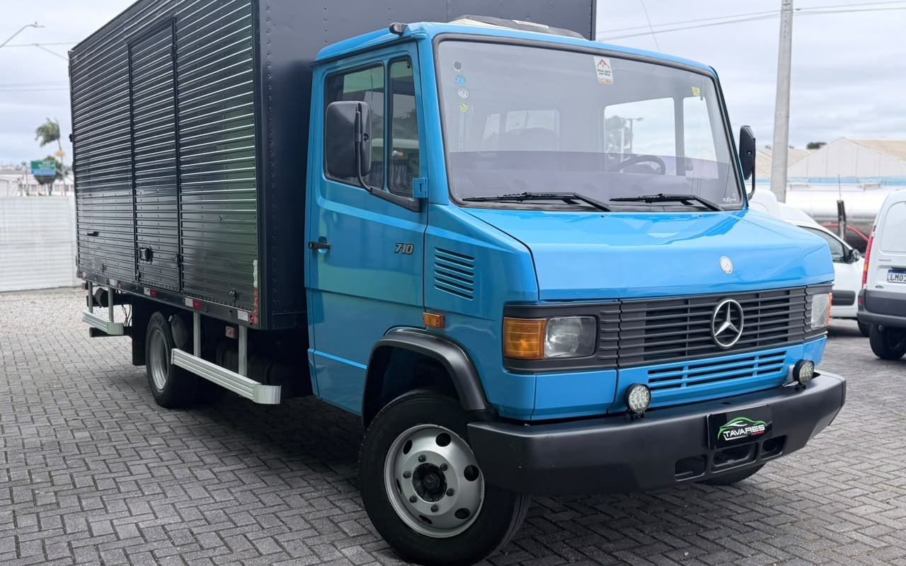 Mercedes-Benz 710/ 710 Plus 2p (diesel) 1998 Azul — foto 1 de 3