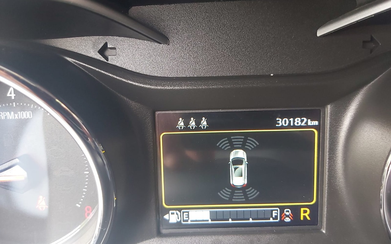 imagem-https://www.socarrao.com.br/sc-vehicle-images-prod/3968888/1789837069689-V2hhdHNBcHAgSW1hZ2UgMjAyNi0wOS0xOSBhdCAxMy4zNS4zOSAoMSkuanBlZw.jpeg