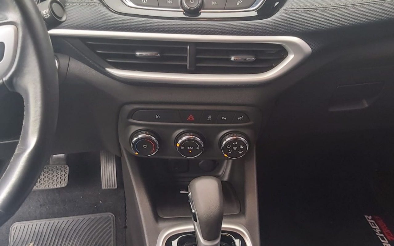 imagem-https://www.socarrao.com.br/sc-vehicle-images-prod/3968888/1789837069841-V2hhdHNBcHAgSW1hZ2UgMjAyNi0wOS0xOSBhdCAxMy4zNS4zOCAoMykuanBlZw.jpeg