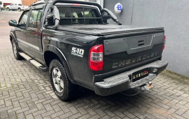 imagem-https://www.socarrao.com.br/sc-vehicle-images-prod/3968905/1789837518496-vehicle_image_1789837418_722c6a674d1e4cfb10d2d60fbc301447.jpeg