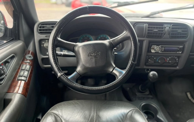 imagem-https://www.socarrao.com.br/sc-vehicle-images-prod/3968905/1789837518501-vehicle_image_1789837427_6d5d13d3983d6cb1e04c007e4498f816.jpeg