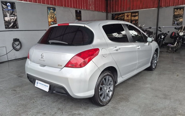imagem-https://www.socarrao.com.br/sc-vehicle-images-prod/3969034/1789913618140-vehicle_image_1789913533_0fa314eb22f6428e0dad09271d4f4b67.jpeg