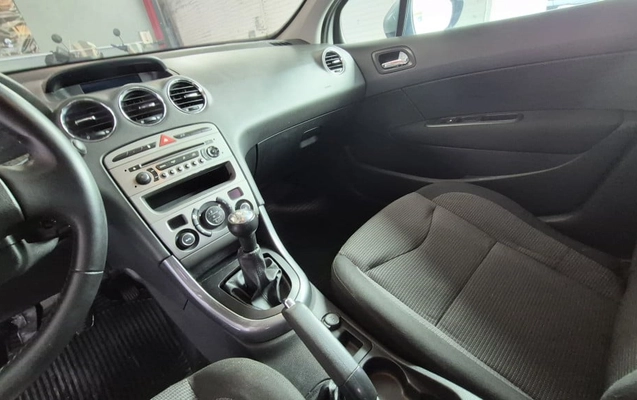 imagem-https://www.socarrao.com.br/sc-vehicle-images-prod/3969034/1789913618159-vehicle_image_1789913569_0ea0c6544140ba30ab03c20dbdca1d69.jpeg
