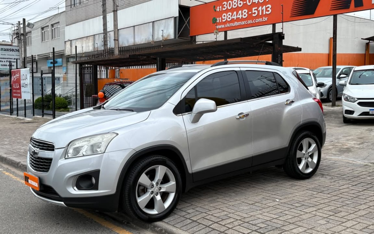 Chevrolet Tracker 2014 Prata — foto 1 de 3