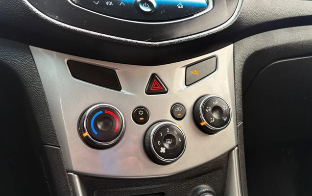 imagem-https://www.socarrao.com.br/sc-vehicle-images-prod/3969344/1789840433140-V2hhdHNBcHAgSW1hZ2UgMjAyNi0wOS0xOSBhdCAxMS41MS4xNy5qcGVn.jpeg