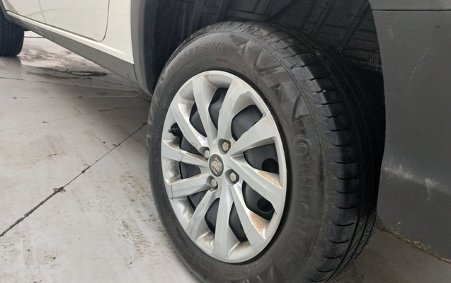 imagem-https://www.socarrao.com.br/sc-vehicle-images-prod/3969547/1789842656115-1_033051.jpg