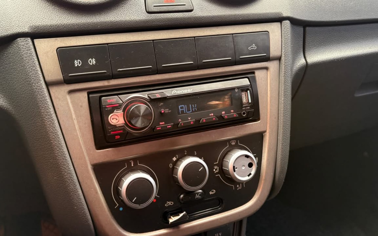 imagem-https://www.socarrao.com.br/sc-vehicle-images-prod/3969655/1789844297676-V2hhdHNBcHAgSW1hZ2UgMjAyNi0wOS0xOSBhdCAxMC41MS4yMiAoMikuanBlZw.jpeg