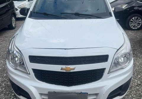 Chevrolet Montana 2017 Branco — foto 1 de 3