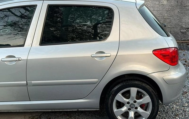 imagem-https://www.socarrao.com.br/sc-vehicle-images-prod/3969719/1789845660016-723873574