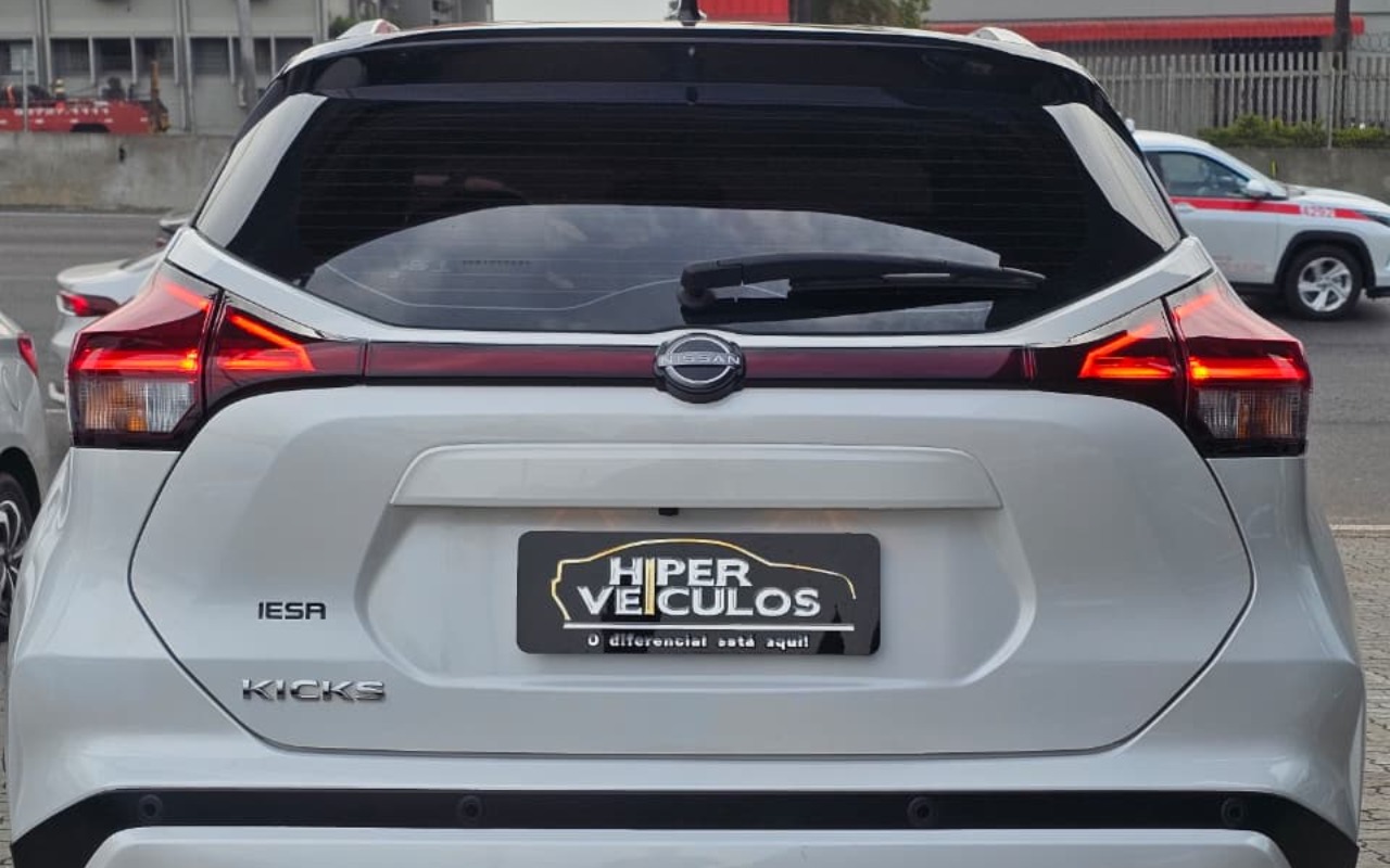 imagem-https://www.socarrao.com.br/sc-vehicle-images-prod/3969726/1789845697896-YTc2MjU0ZDUtNmZiNy00NDQ0LWE4ZDAtYzE4ZmNjYmFlYTEwLmpwZw.jpg