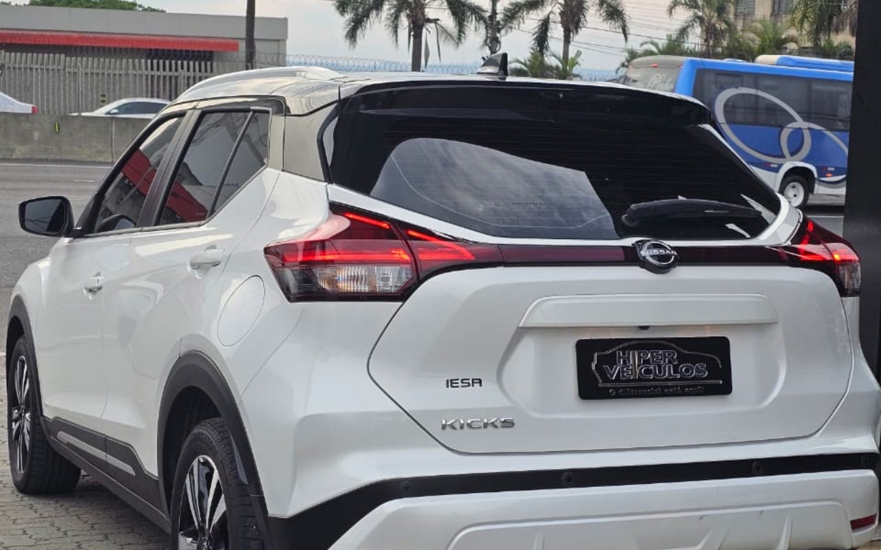 imagem-https://www.socarrao.com.br/sc-vehicle-images-prod/3969726/1789845698127-YzdlNzliYTctYjQwMC00ZWFmLTg3Y2ItYmEyYmI3NDM5ZTQ2LmpwZw.jpg