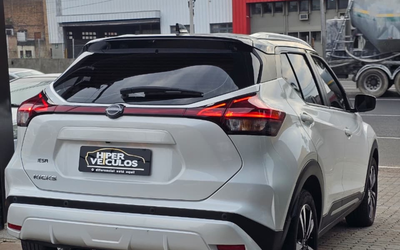 imagem-https://www.socarrao.com.br/sc-vehicle-images-prod/3969726/1789845698176-Y2Q0MDNkMmEtN2Q5Ni00YmIzLTgxMjEtY2Y3OWU4ZmQ0MThhLmpwZw.jpg