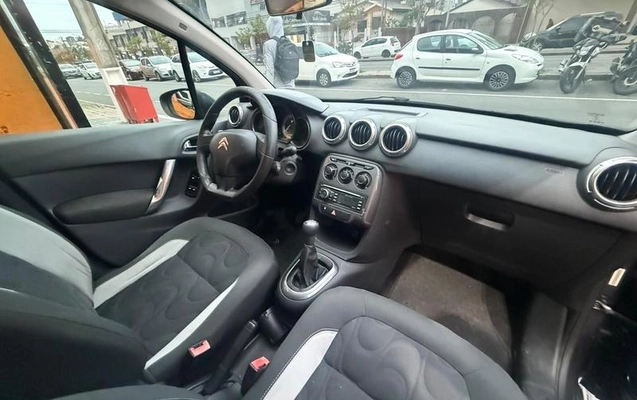 imagem-https://www.socarrao.com.br/sc-vehicle-images-prod/3969801/1789846562110-723874006