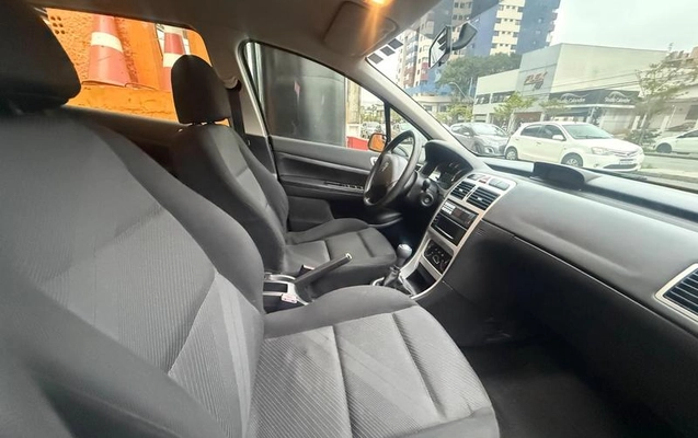 imagem-https://www.socarrao.com.br/sc-vehicle-images-prod/3969803/1789846592830-723874015