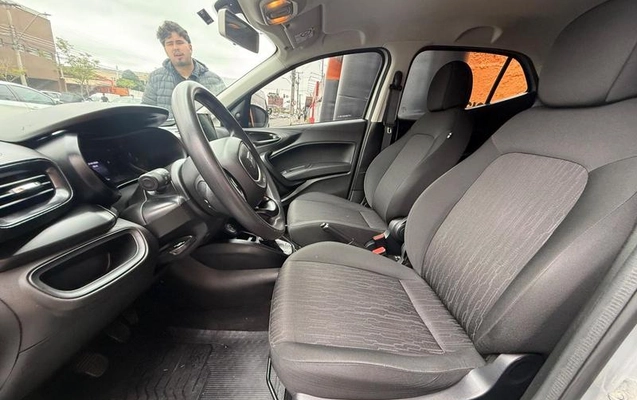 imagem-https://www.socarrao.com.br/sc-vehicle-images-prod/3969813/1789846669989-723874063
