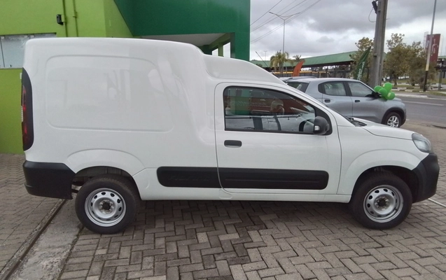 imagem-https://www.socarrao.com.br/sc-vehicle-images-prod/3969837/1789847112647-1_062623.jpg
