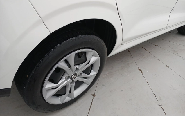 imagem-https://www.socarrao.com.br/sc-vehicle-images-prod/3969955/1789848783122-1_021513.jpg