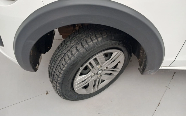 imagem-https://www.socarrao.com.br/sc-vehicle-images-prod/3970029/1789848990815-1_025440.jpg