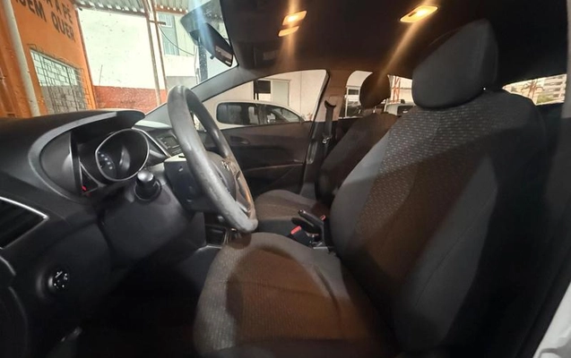 imagem-https://www.socarrao.com.br/sc-vehicle-images-prod/3970162/1789851853145-723901458