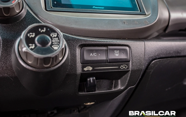 imagem-https://www.socarrao.com.br/sc-vehicle-images-prod/3970491/1789861901656-003_56e4233ea8be58c826921418fd879876.jpg
