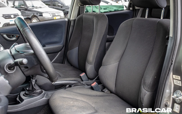 imagem-https://www.socarrao.com.br/sc-vehicle-images-prod/3970491/1789861901661-003_857e29b422703387584806a586873204.jpg