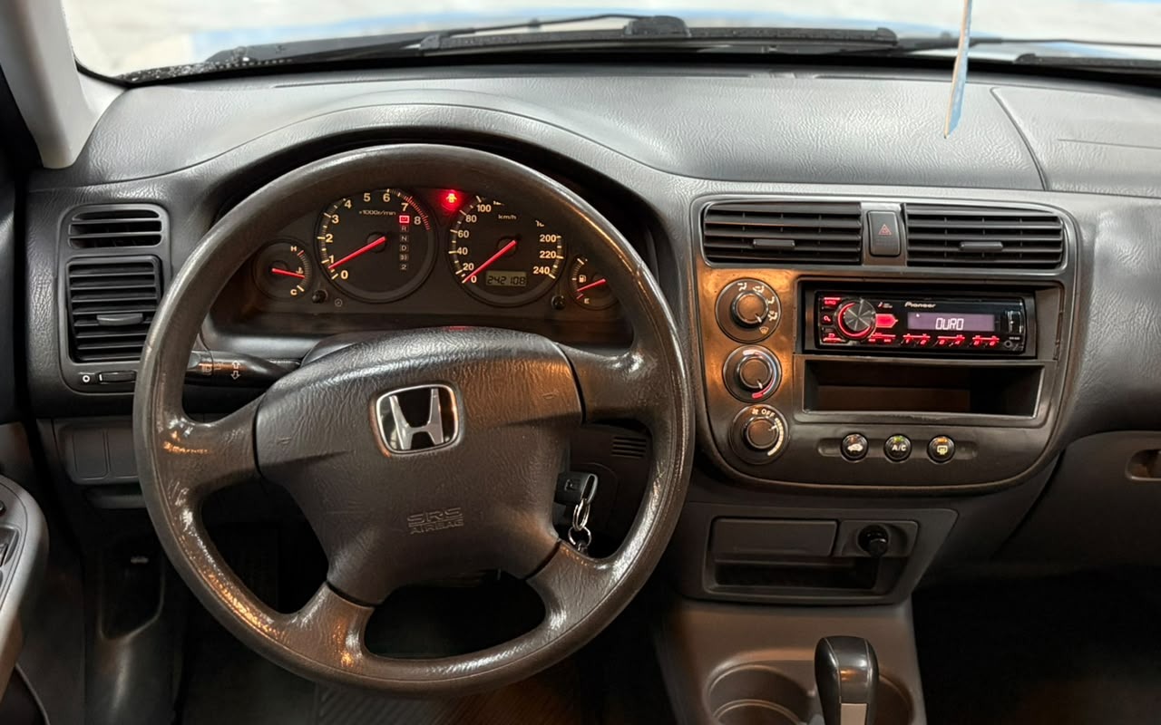 imagem-https://www.socarrao.com.br/sc-vehicle-images-prod/3970732/1789868204865-V2hhdHNBcHAgSW1hZ2UgMjAyNi0wOS0xOSBhdCAyMS4zNS40OSAoMSkuanBlZw.jpeg