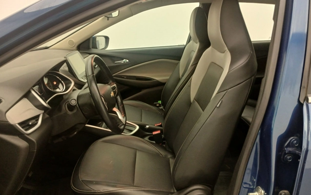 imagem-https://www.socarrao.com.br/sc-vehicle-images-prod/3970931/1789875331030-1_014802.jpg