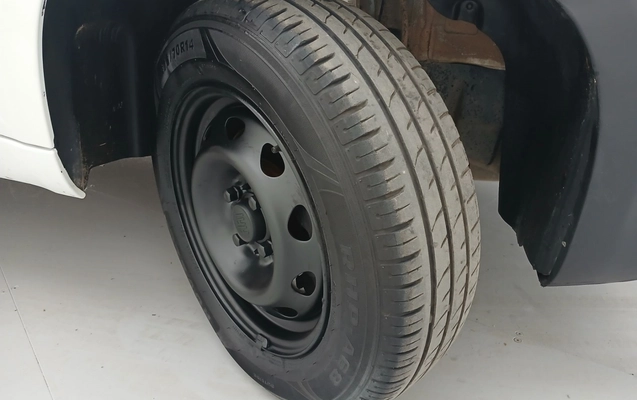imagem-https://www.socarrao.com.br/sc-vehicle-images-prod/3971210/1789876369145-1_042355.jpg